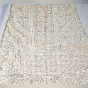 Ivory, embroidered H&M mini skirt!